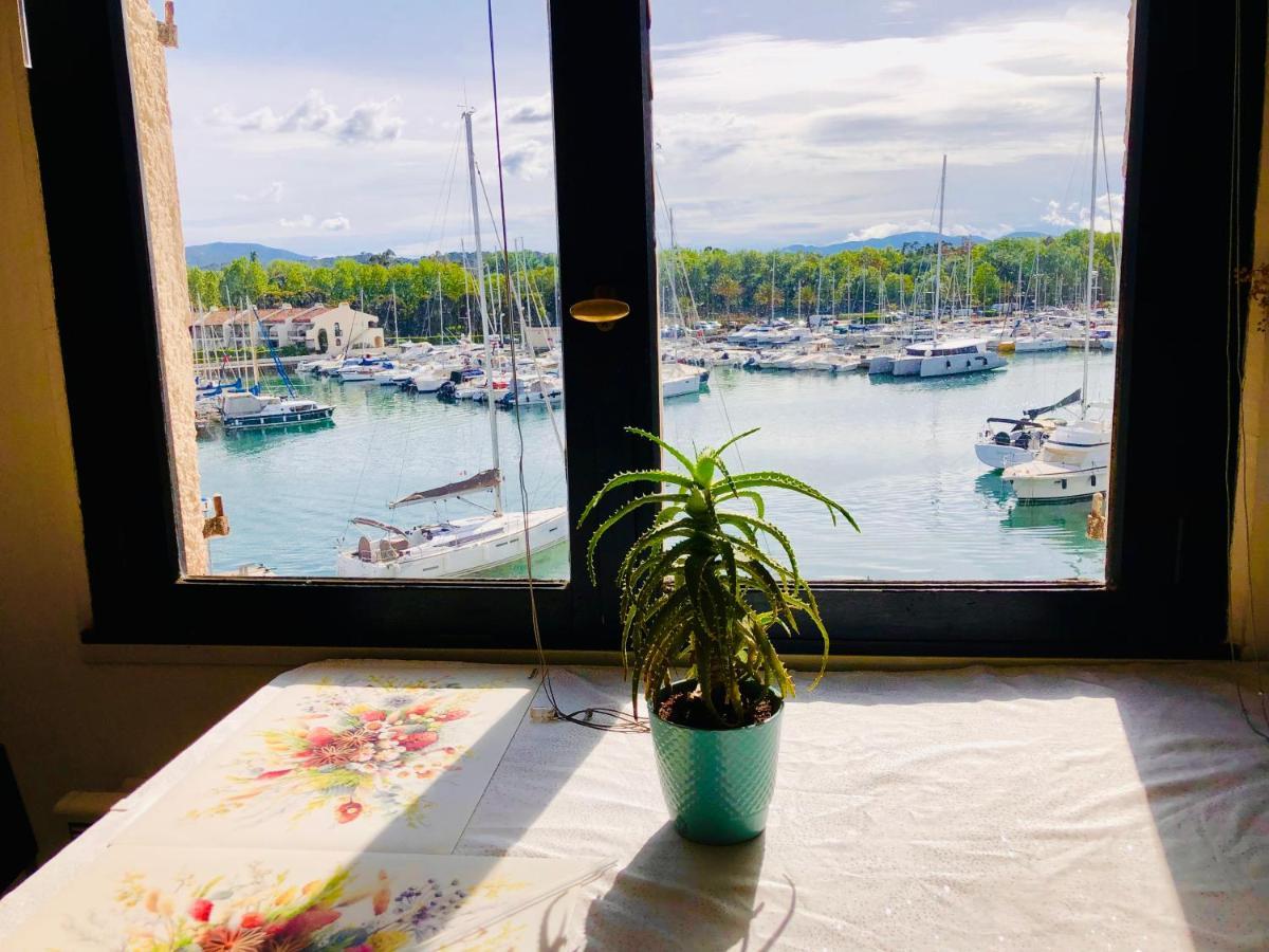 Ferienwohnung Petit Cocon Magnifique Vue Sur Marina Dans Le Golfe De Saint Tropez Cogolin Exterior foto