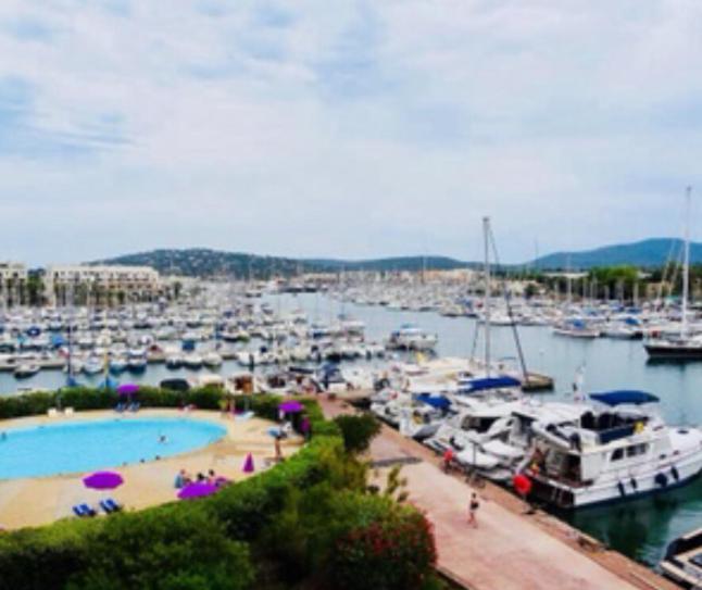 Ferienwohnung Petit Cocon Magnifique Vue Sur Marina Dans Le Golfe De Saint Tropez Cogolin Exterior foto